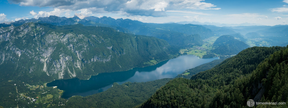 Bohinj Lake, Slovenia. #bohinj #lake #landscape #vogel
