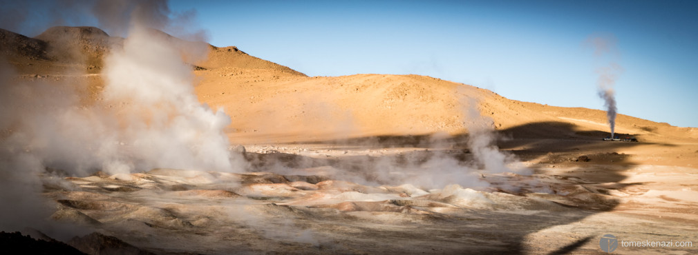 85deg Geysers at 5000m altitude, Bolivia