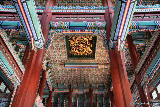 The ceiling of a temple, in Gyeongbokgung Palace, Seoul