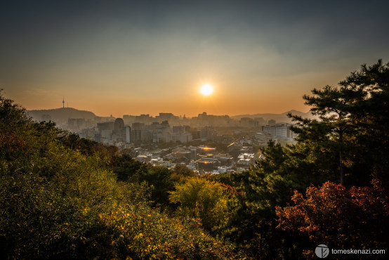 Sunset view from Seoul City Wall