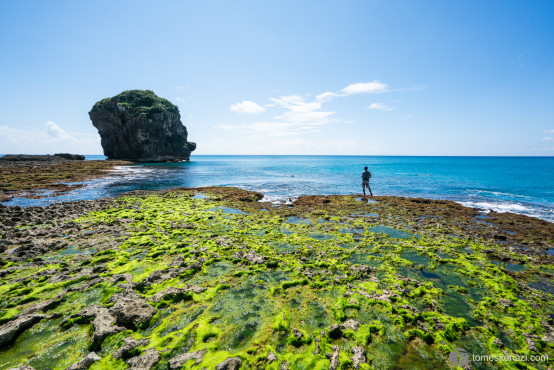 Fisherman working near the Sail Rock, Kenting National Park, Taiwan⠀